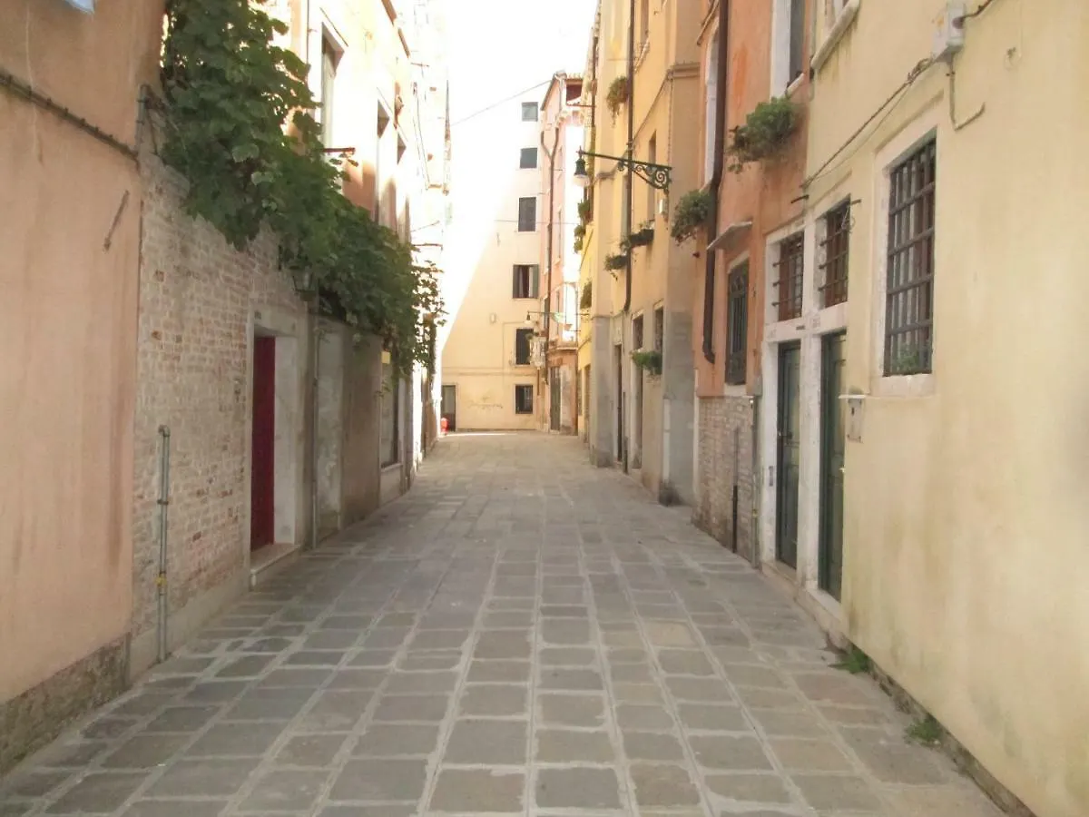 Sansamuele Apartment Venice Italy